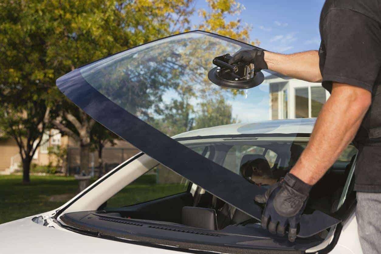 Auto Glass Replacement Up to $150 Cashback